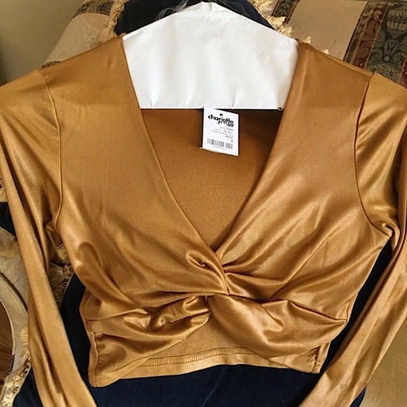 Charlotte Russe TWIST Front CROP TOP, Long Sleeve Gold Metallic S - Picture 1 of 10